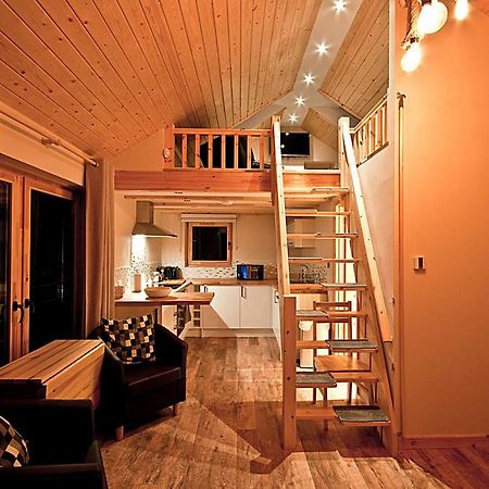 Alum Chine Log Cabin Villa Bournemouth Bagian luar foto