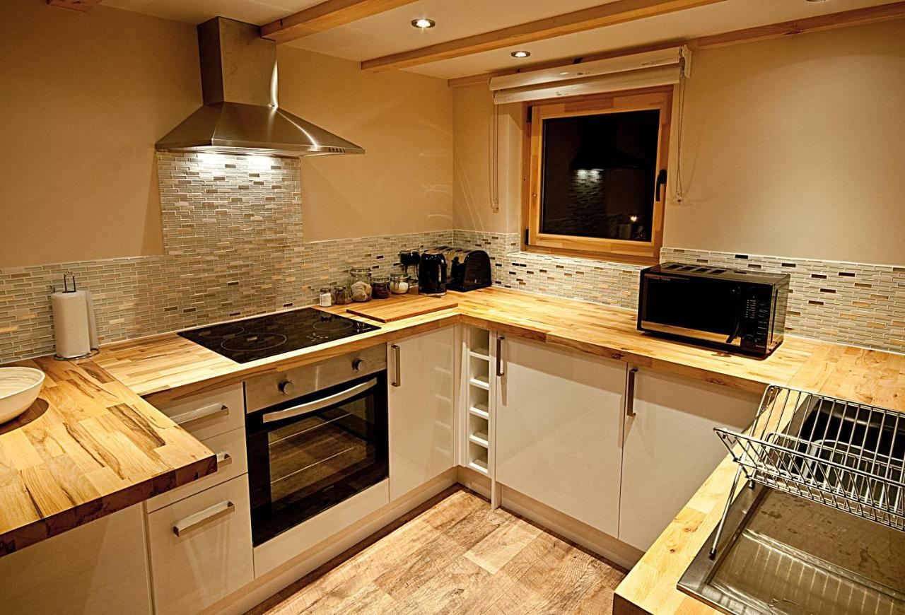 Alum Chine Log Cabin Villa Bournemouth Bagian luar foto