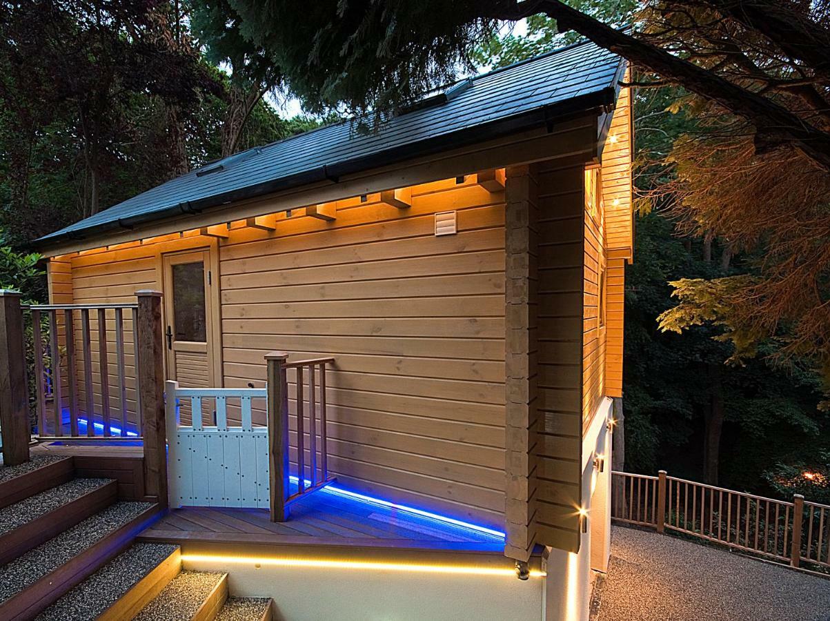 Alum Chine Log Cabin Villa Bournemouth Bagian luar foto