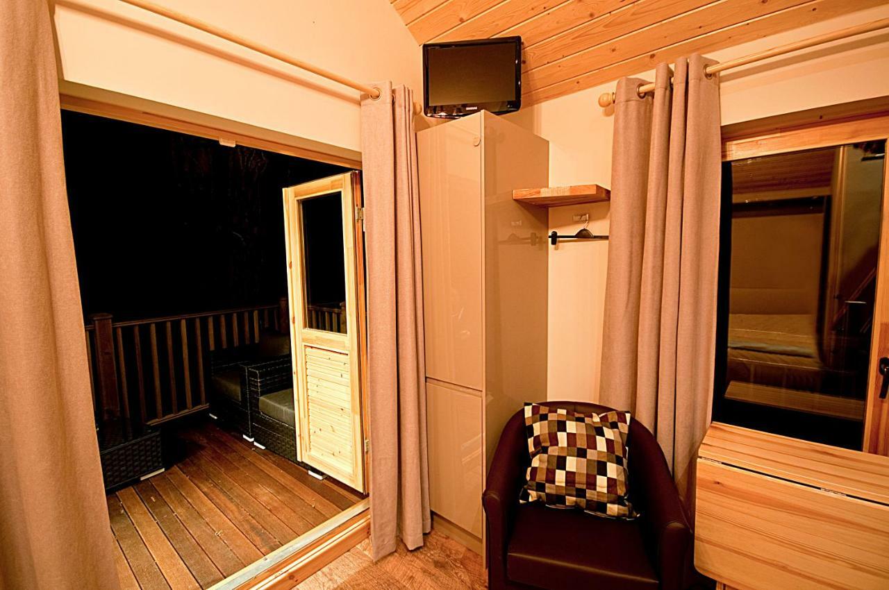 Alum Chine Log Cabin Villa Bournemouth Bagian luar foto