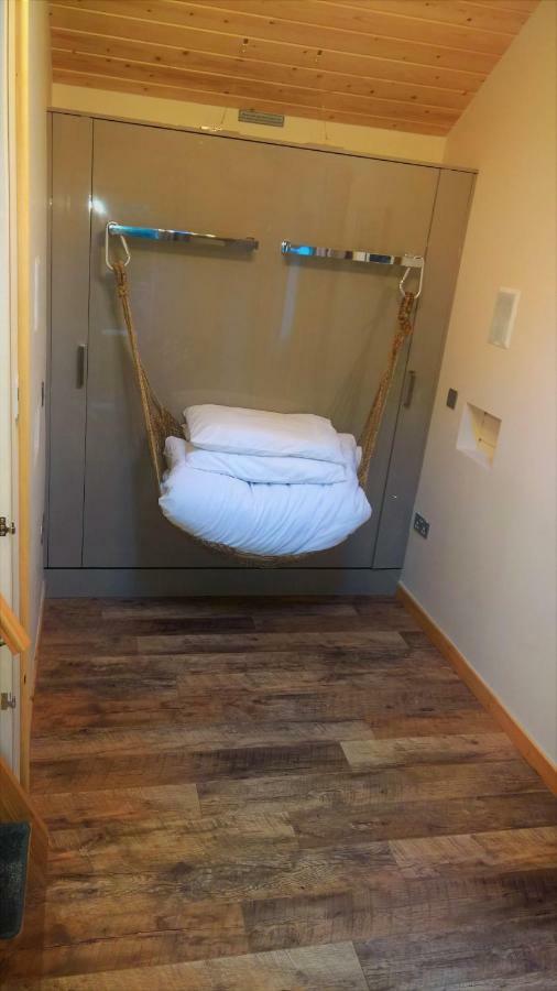 Alum Chine Log Cabin Villa Bournemouth Bagian luar foto